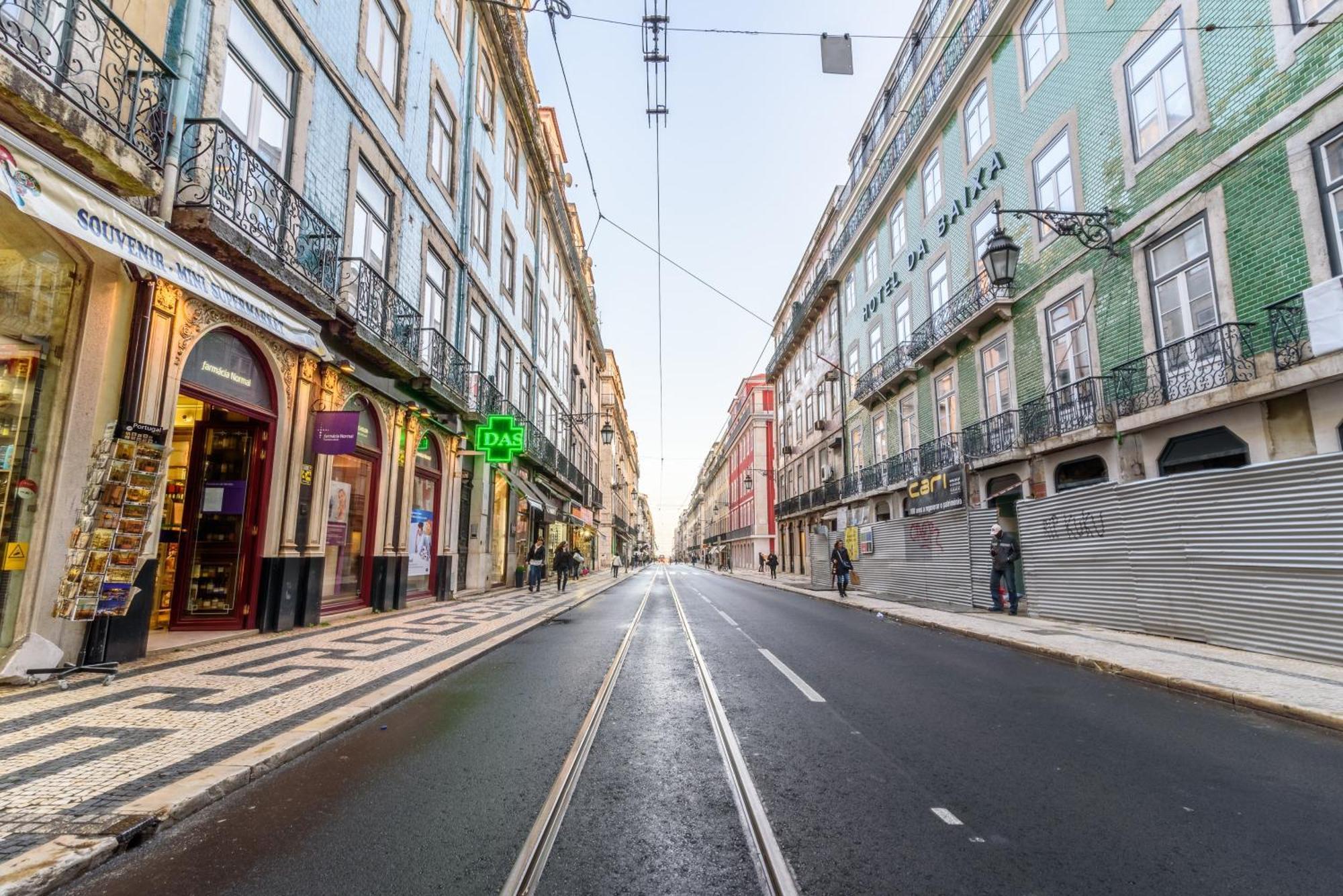 Whome City Chic Escape: Your Stylish Haven In Downtown Lissabon Exterior foto